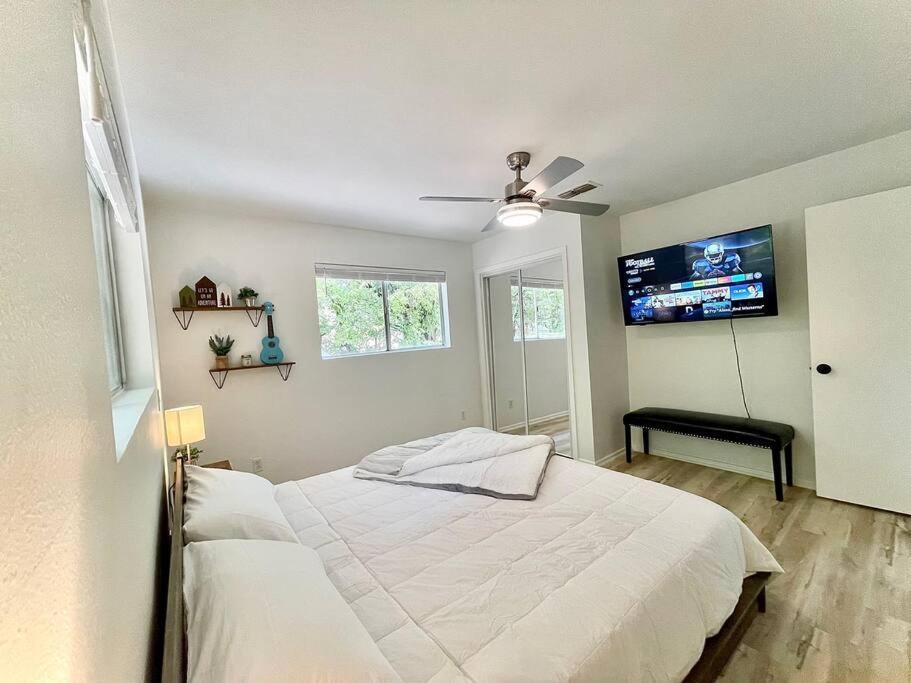 Canyon Lake River House Retreat-Location With Hot Tub Εξωτερικό φωτογραφία