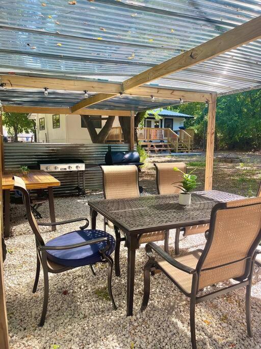 Canyon Lake River House Retreat-Location With Hot Tub Εξωτερικό φωτογραφία